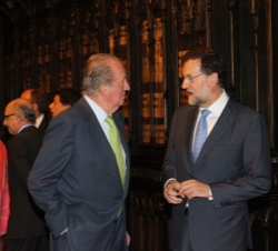 Encuentro con los Presidentes de las Comunidades y Ciudades Autónomas asistentes a la reunión de la V Conferencia de Presidentes. Su Majestad el Rey c